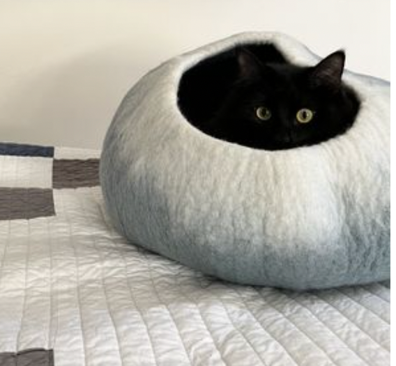 Why a Wool Cat Cave Makes the Best Pet Bed for Your Cat
