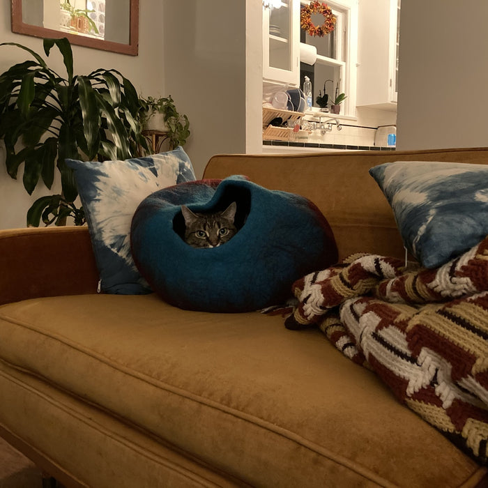 Why a Felted Wool Cat Cave Bed Is The Best Choice in Cat Beds